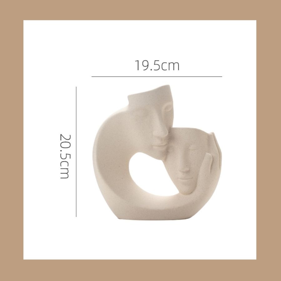 Eternal Hug – Vòng Tay Vĩnh Cửu 03