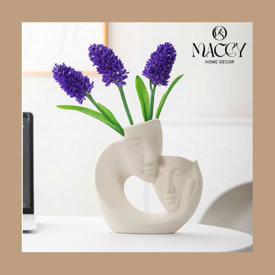 Eternal Hug – Vòng Tay Vĩnh Cửu 04